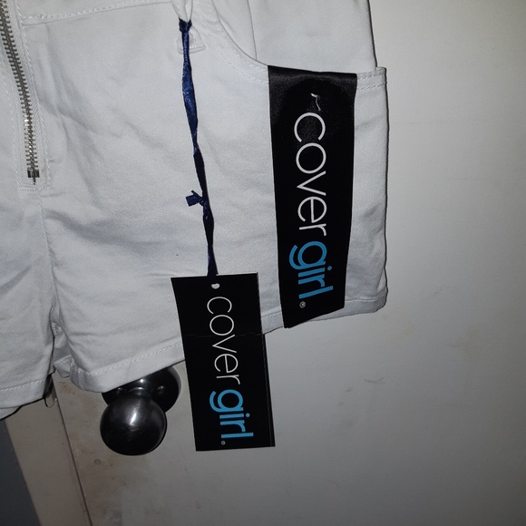 Stretchy jean romper /white - Picture 2 of 4